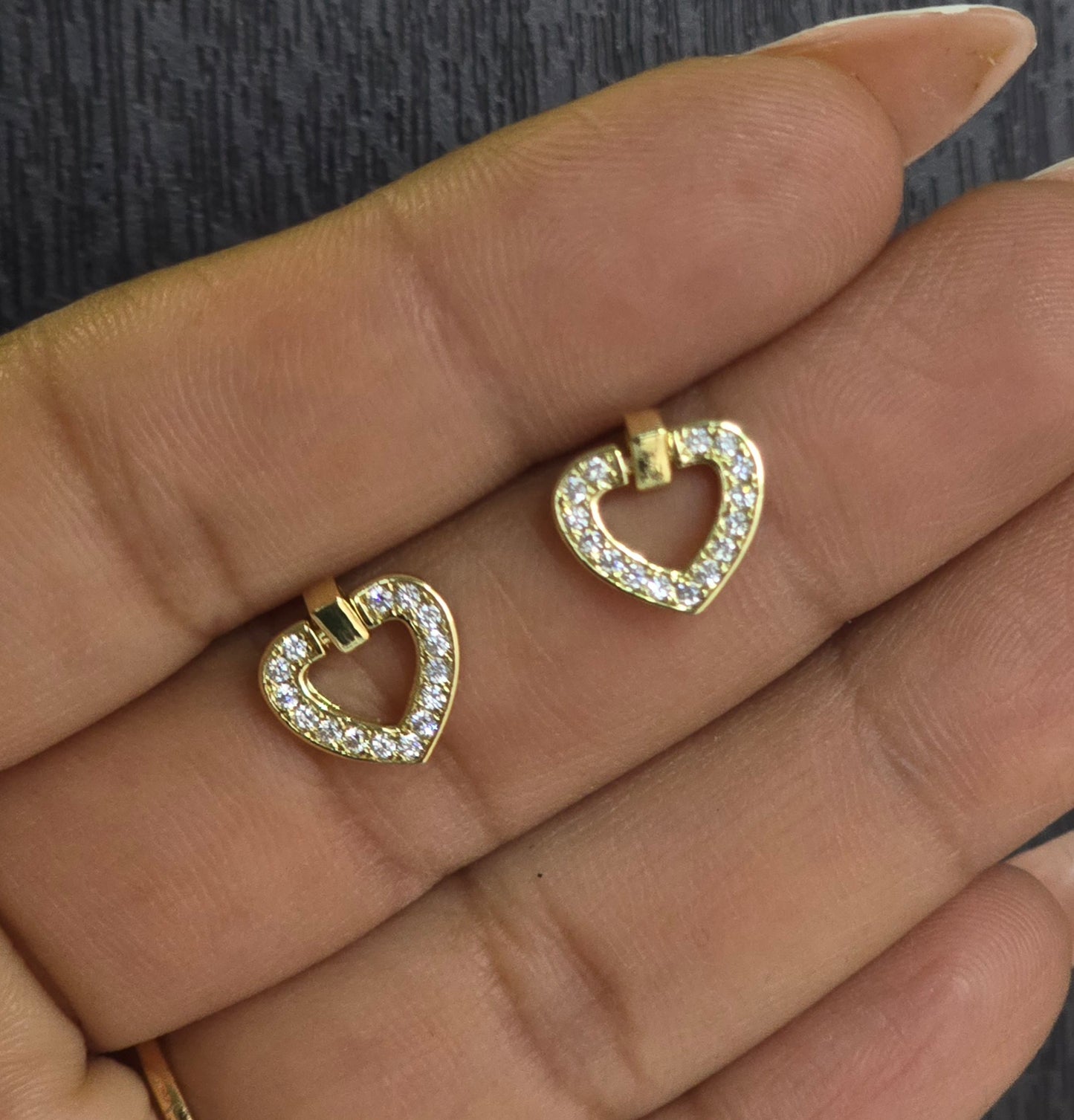 Broquel corazón delgado