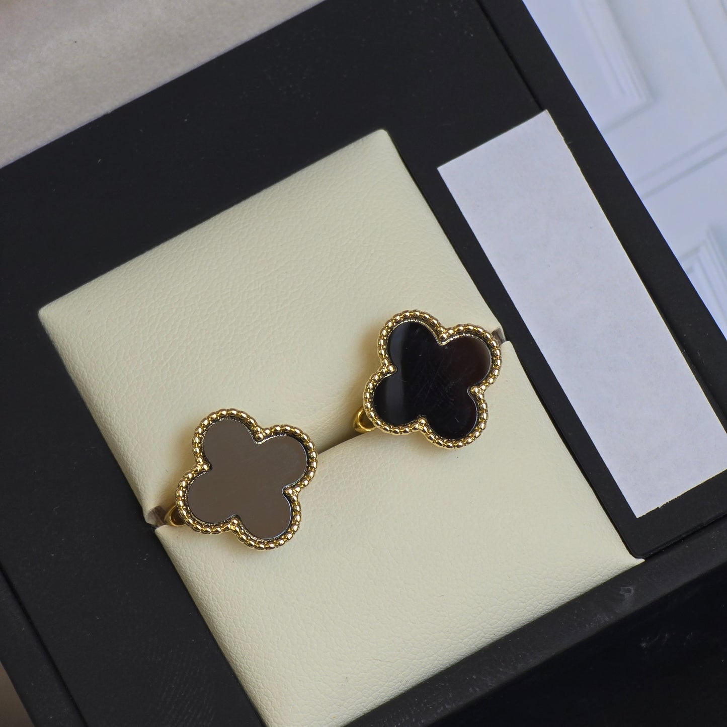 Hoops Van Cleef Black