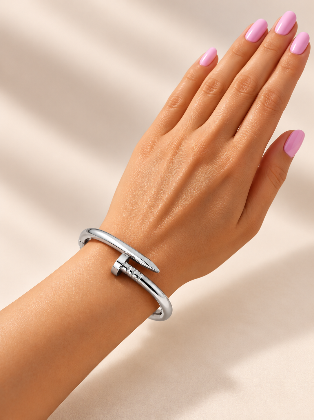 Brazalete Clavo plateado