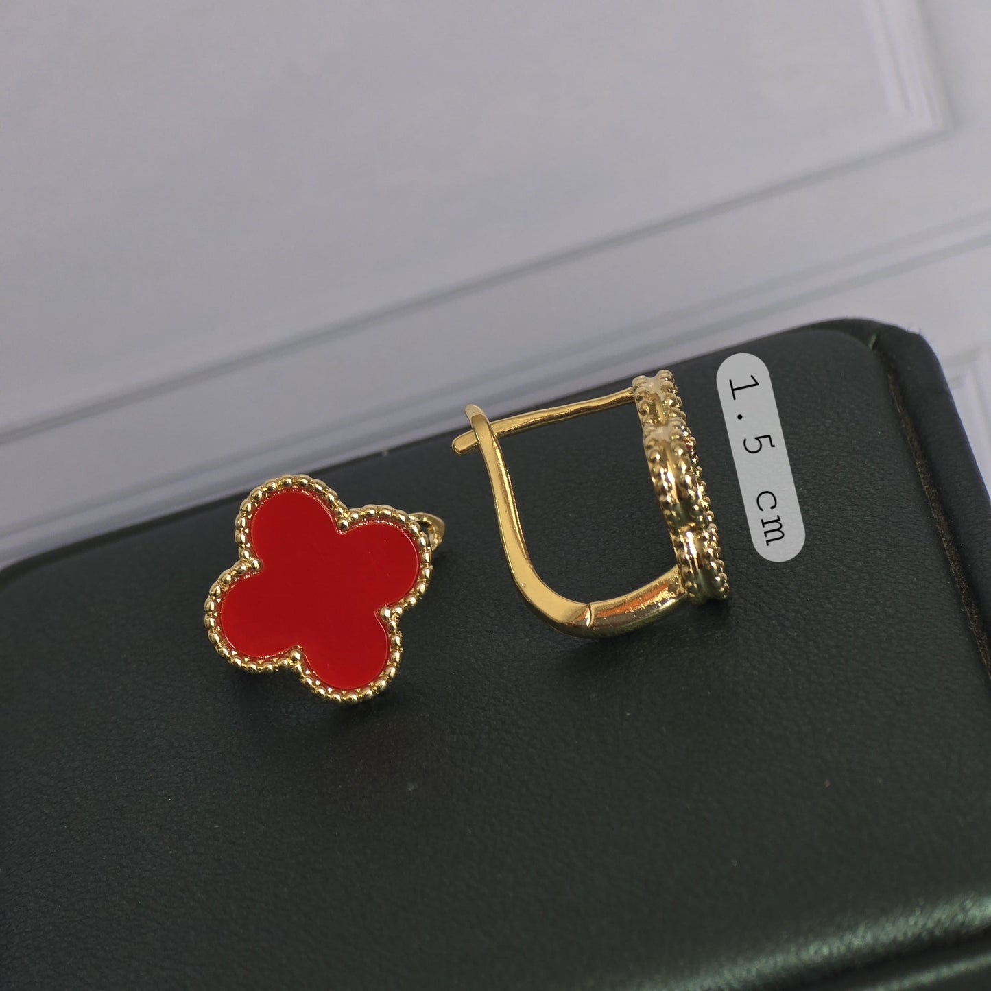 ✨ Hoops van cleef red ❤️