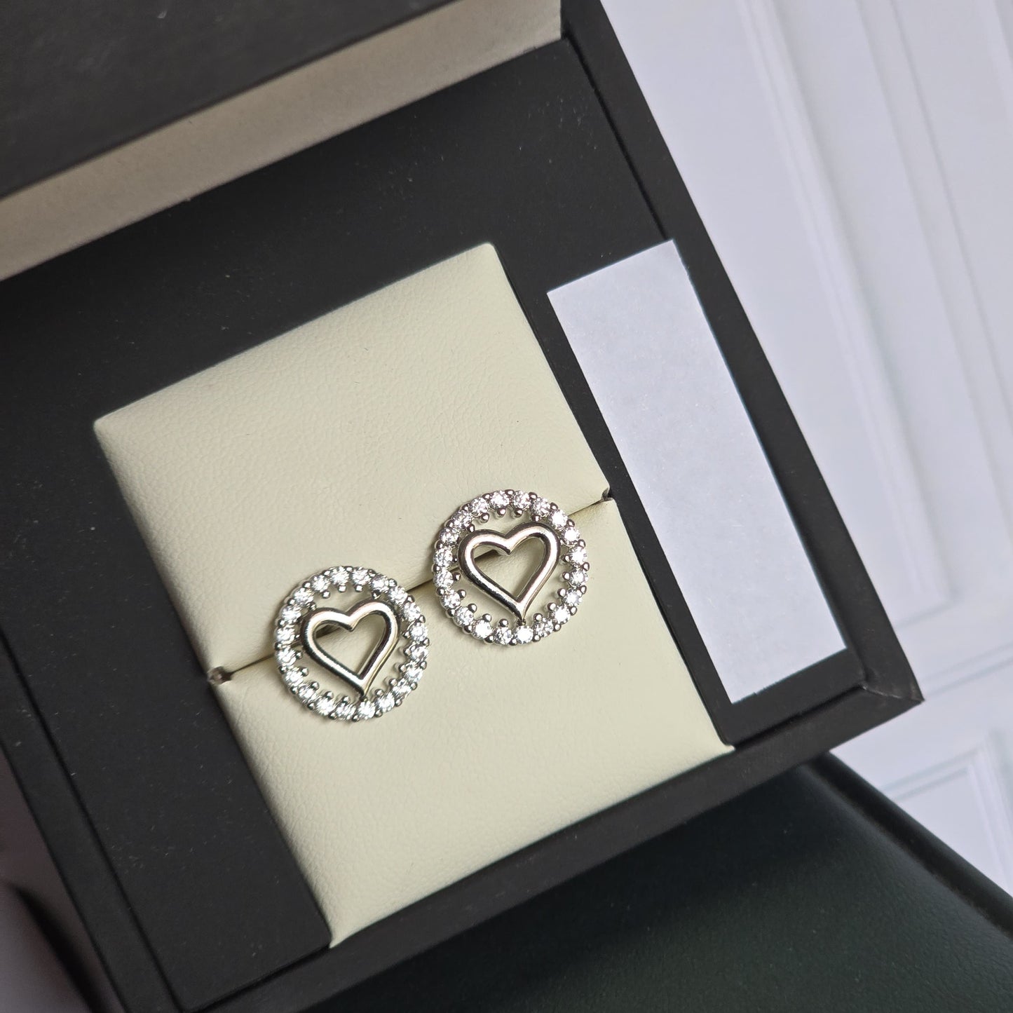 Arete Chucky￼ Yomali 🤍