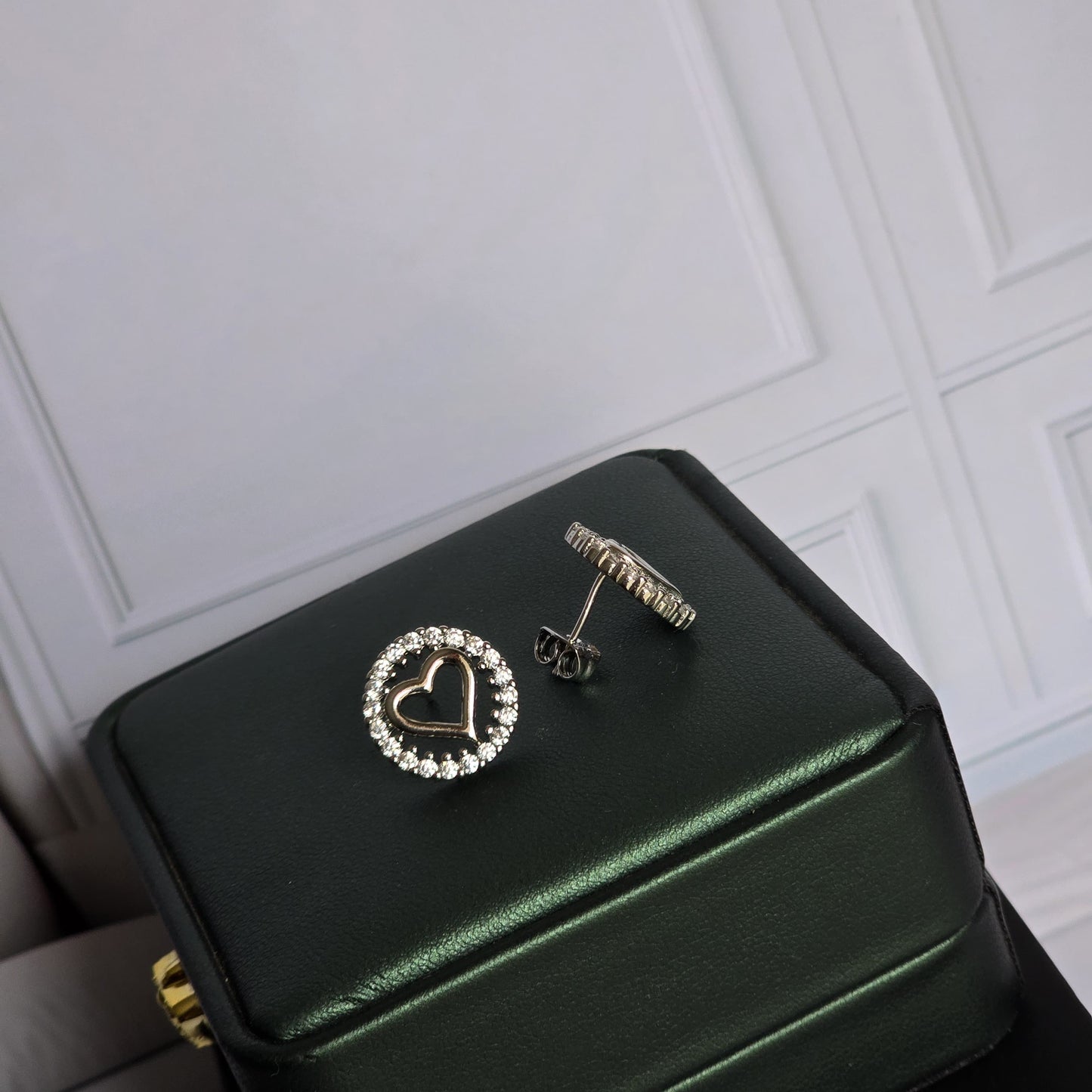 Arete Chucky￼ Yomali 🤍