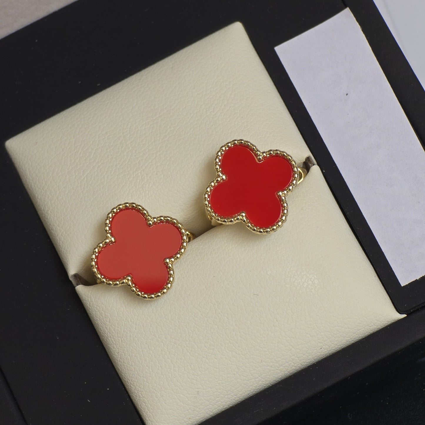 ✨ Hoops van cleef red ❤️
