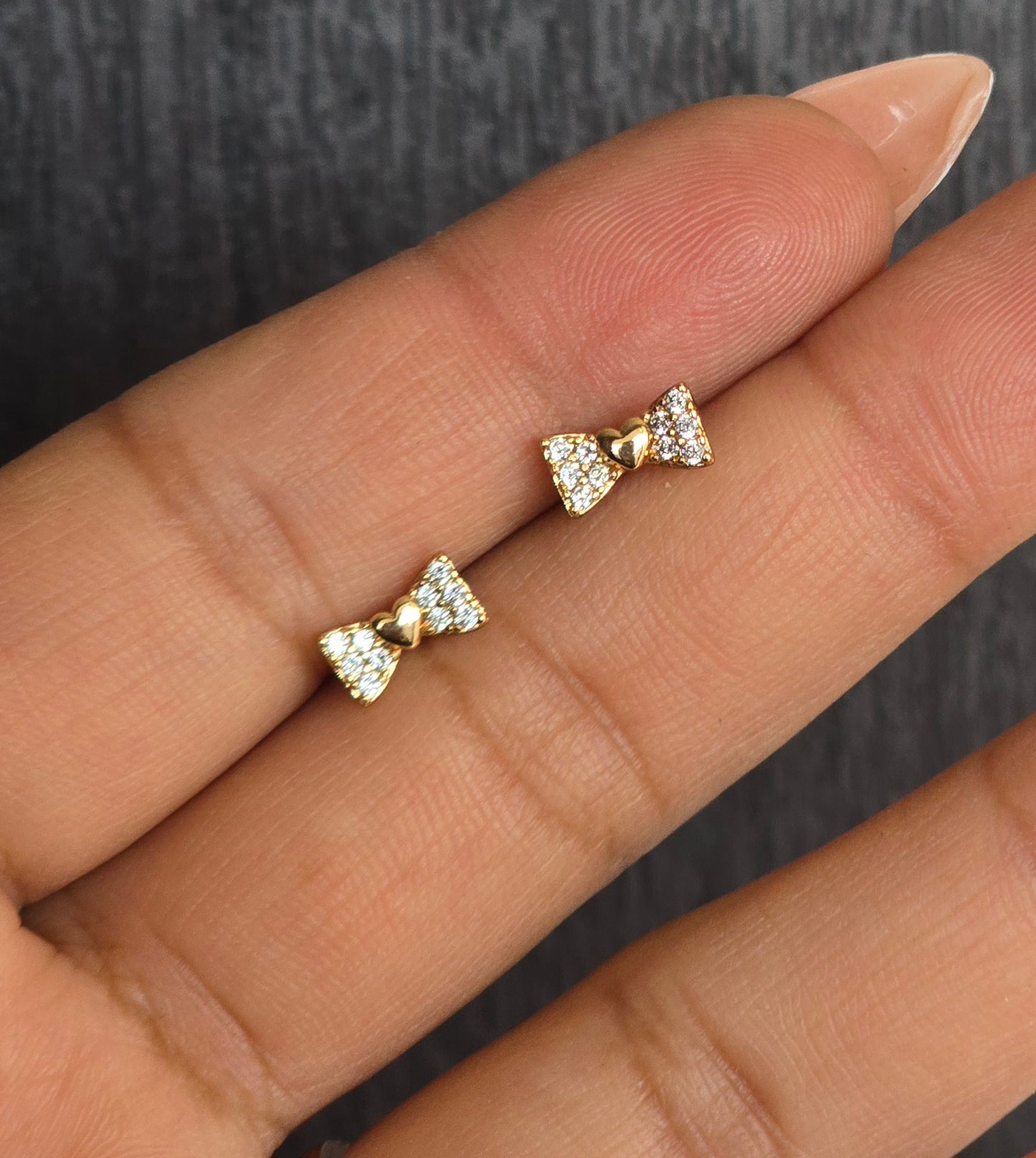 Broquel moño diamante