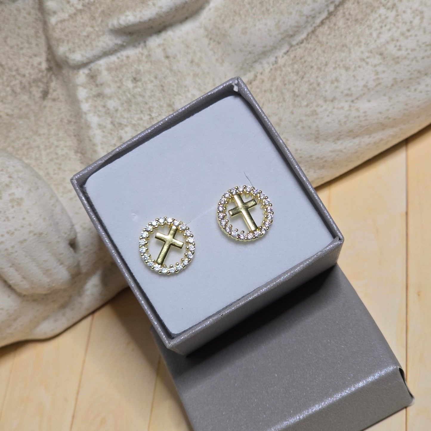 Broquel cruz redonda