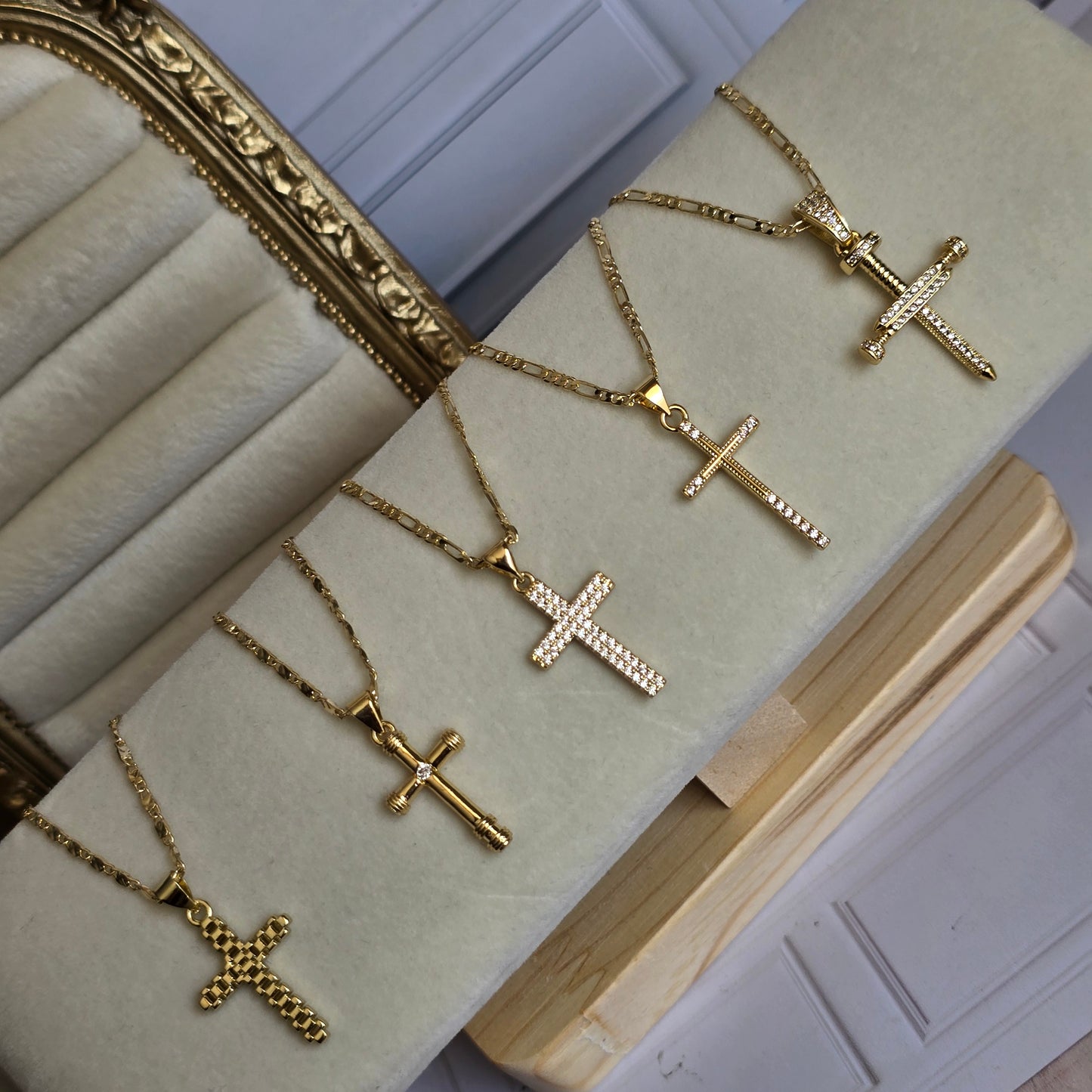 Collar Cruz